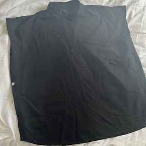 Black Oversize Rafaela scrub top. Size Small. Good condition.